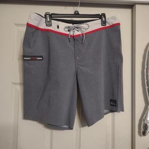 Men's Quiksilver Board Shorts Size 36